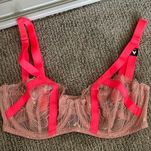 Vs bra